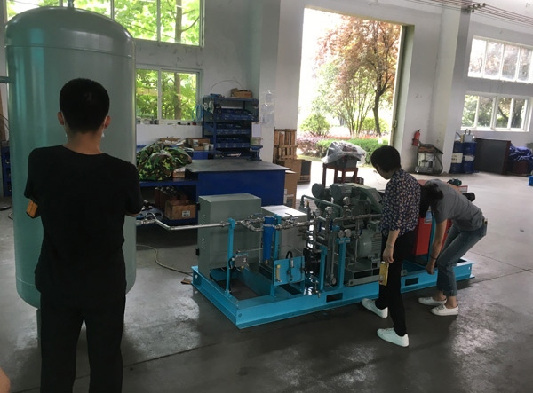 Bienvenue aux produits fluor&eacute;s Daikin dans l'&eacute;quipement d'acceptation des compresseurs Bailian