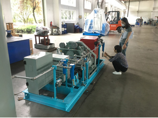 Bienvenue aux produits fluor&eacute;s Daikin dans l'&eacute;quipement d'acceptation des compresseurs Bailian